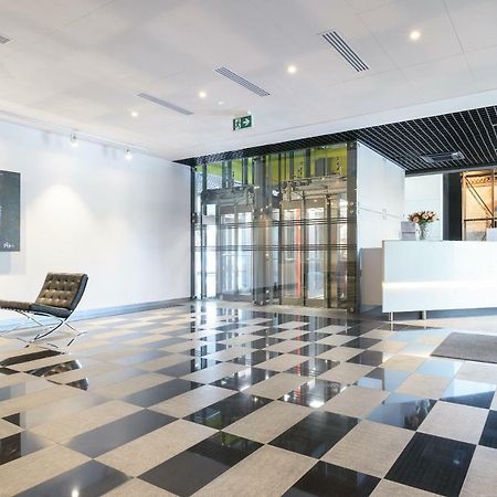 Perfectely Located Stay With Free Parking Poznań Exteriör bild