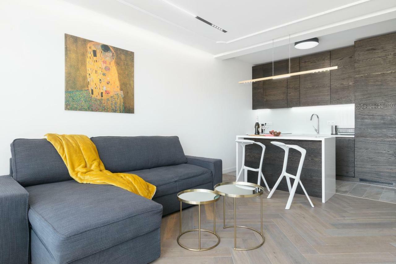 Perfectely Located Stay With Free Parking Poznań Exteriör bild